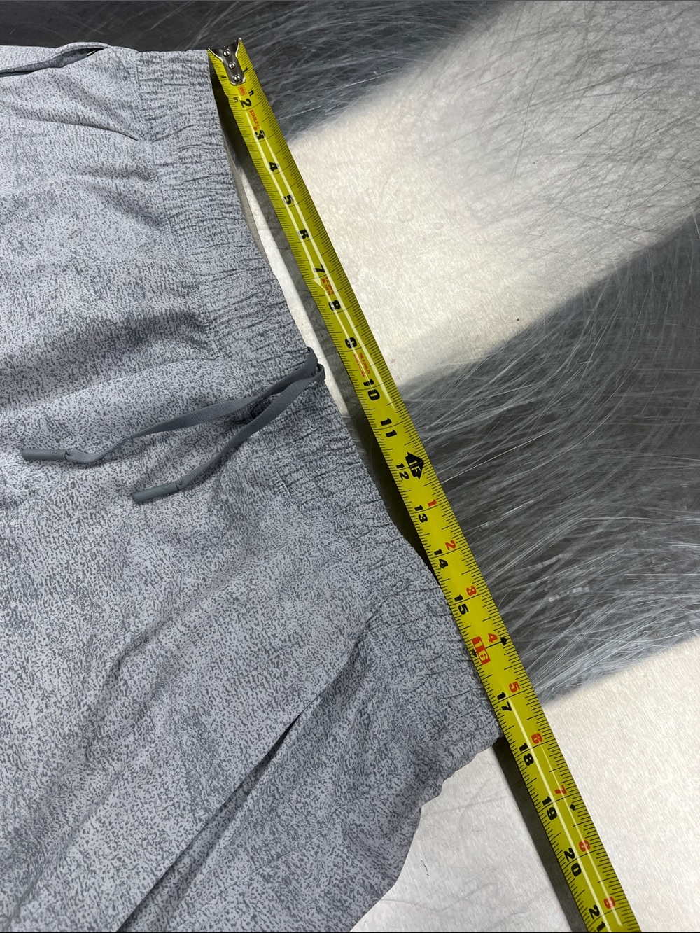 lululemon athletica Gray Marbled Athletic Shorts XXL - Picture 11 of 14